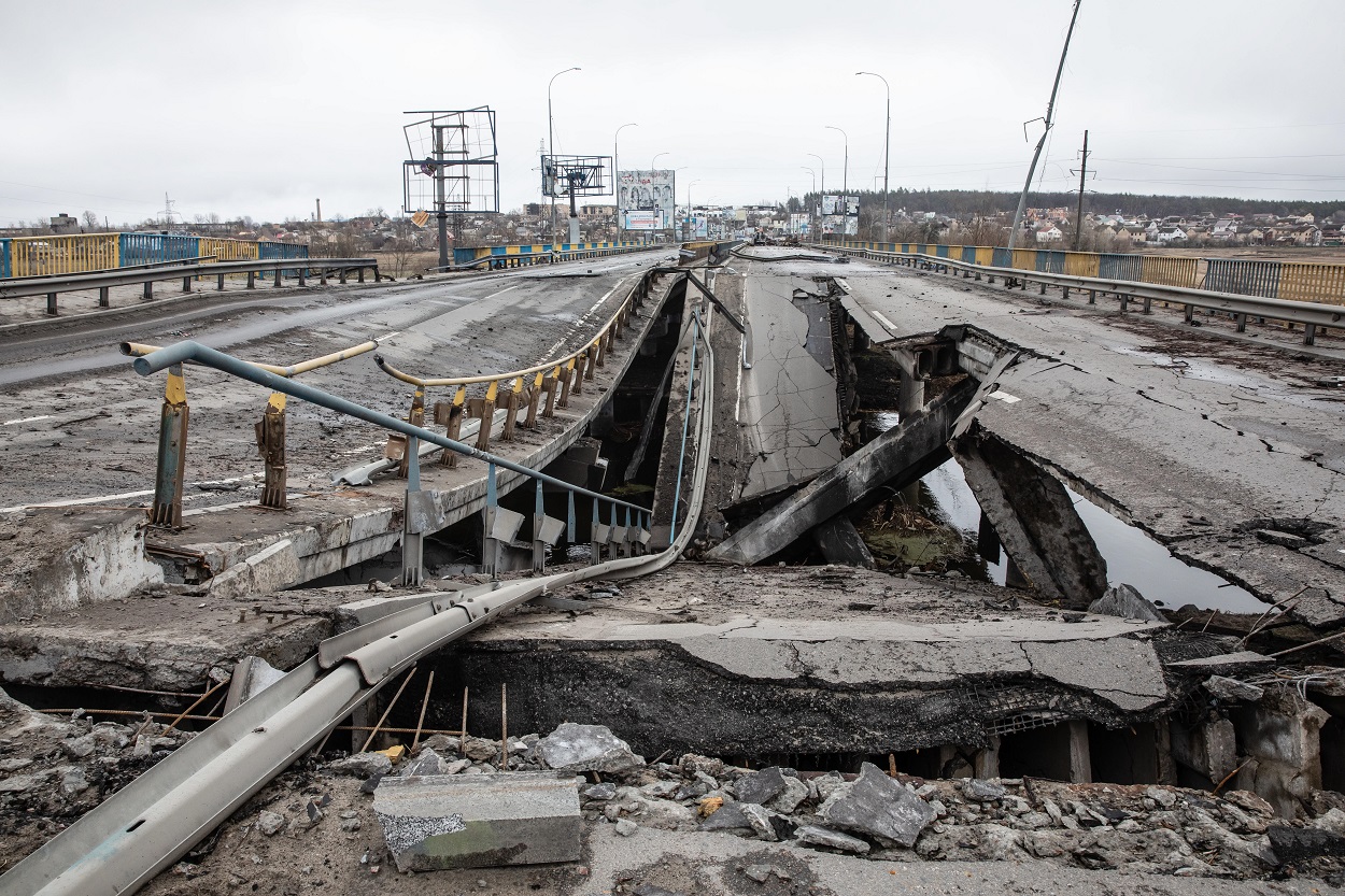 Imagen de la ciudad de Bucha, destrozada tras el paso del ejército ruso. Fuente: Europa Press.
