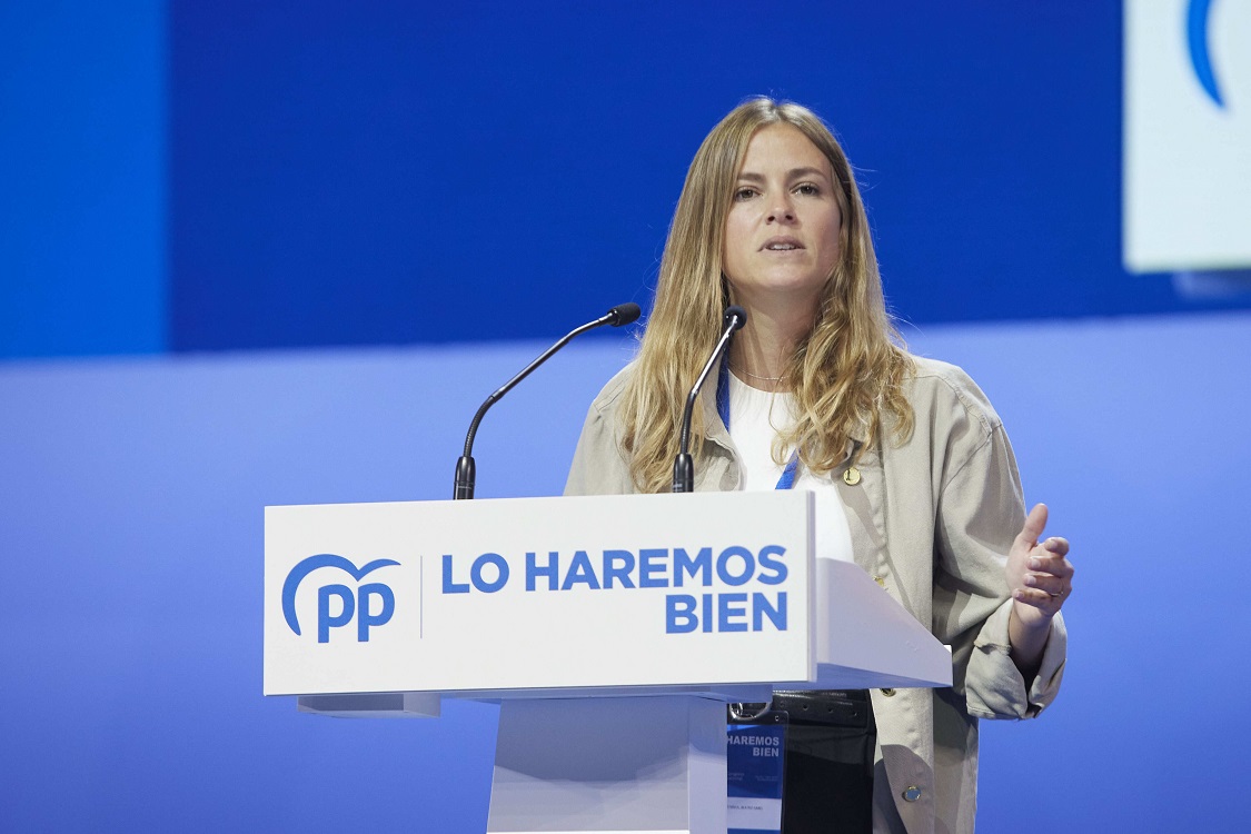 Beatriz Fanjul en el XX Congreso extraordinario del PP en Sevilla. Europa Press