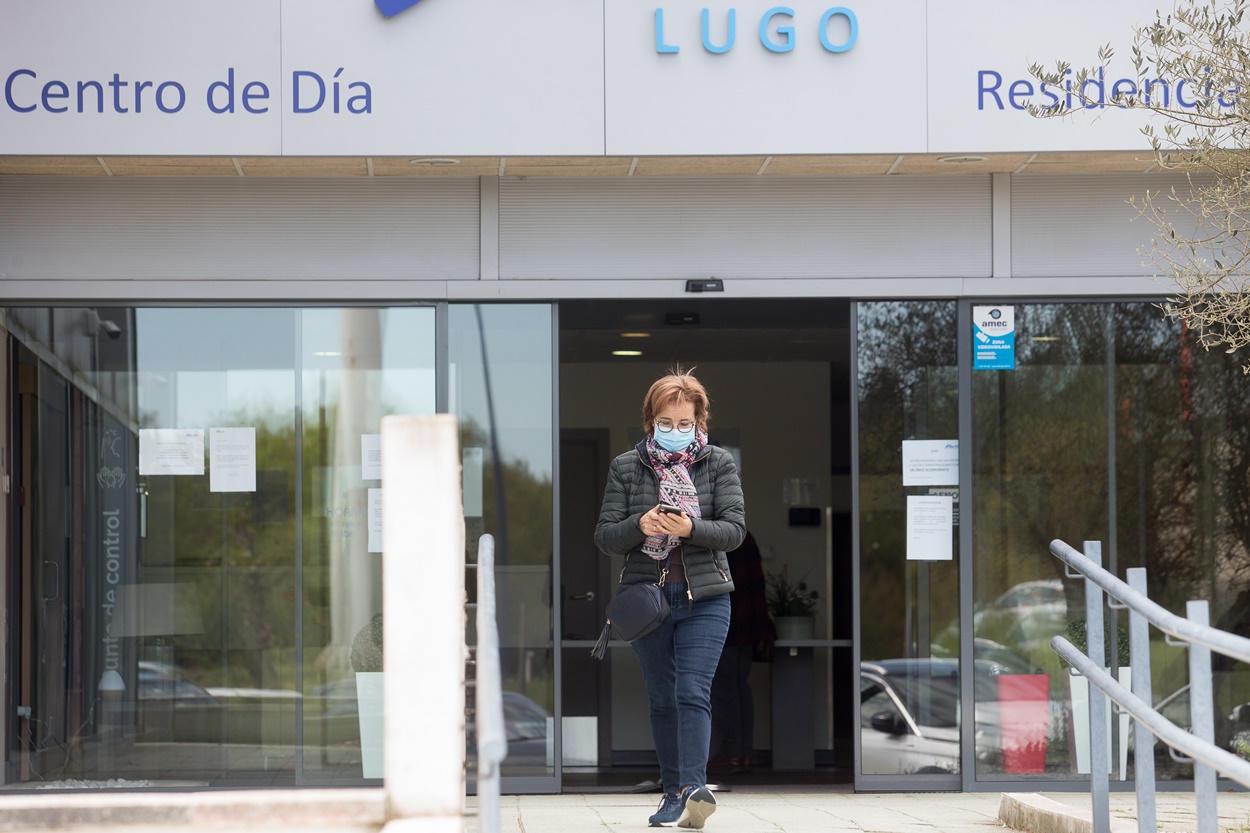 En los centros de día de Galicia también se exigirá el uso de la mascarilla en determinados supuestos (Foto: Europa Press).