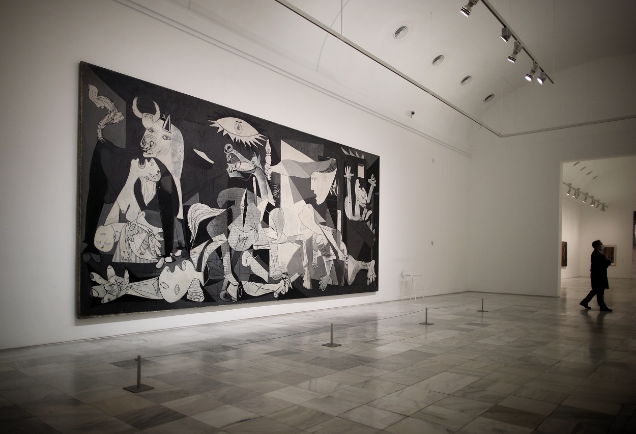 El 'Guernica' de Pablo Picasso en una de las salas del Museo Reina Sofía. Fuente: Europa Press.