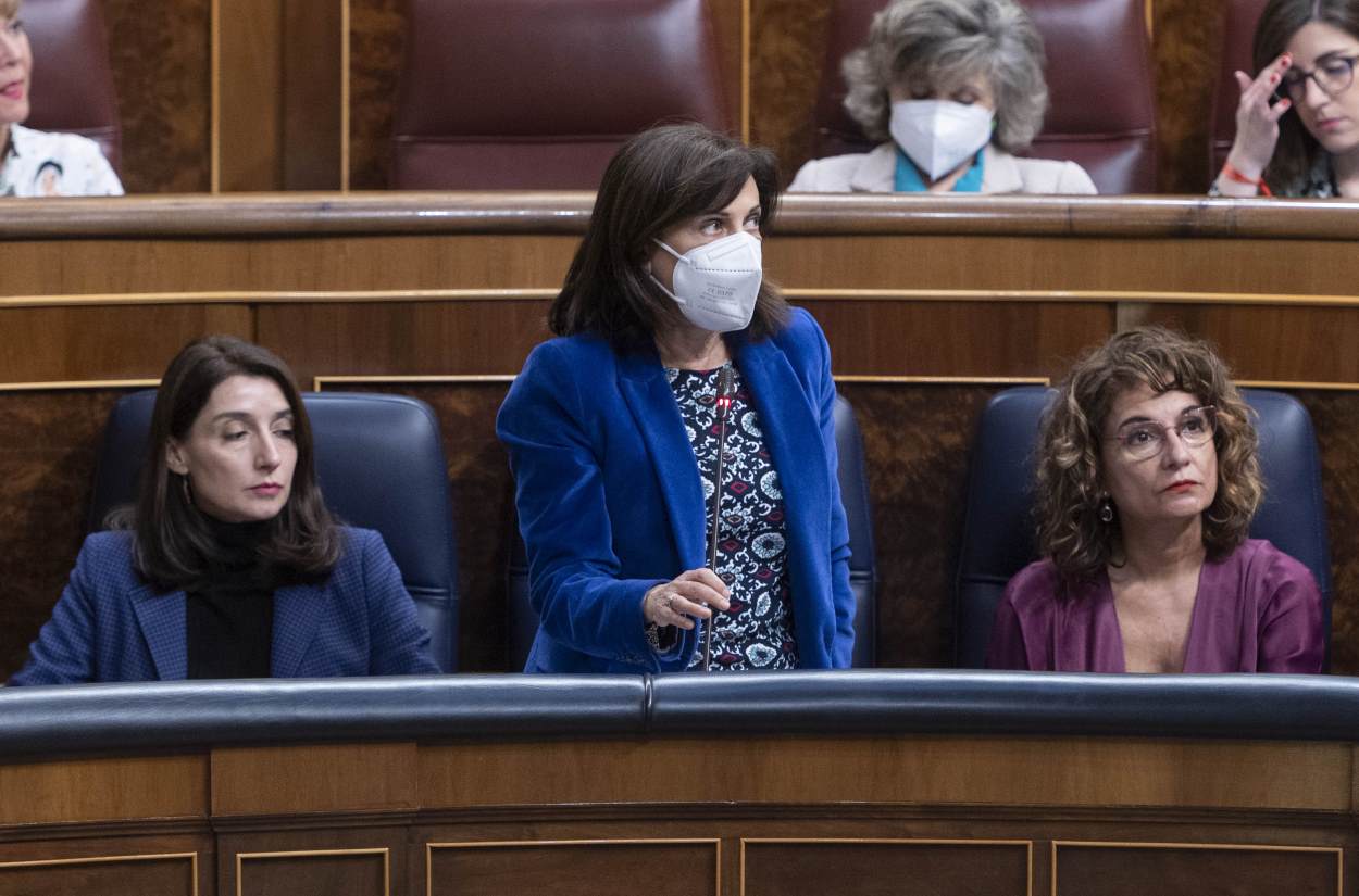 La ministra de Defensa, Margarita Robles, en el Congreso de los Diputados. EP