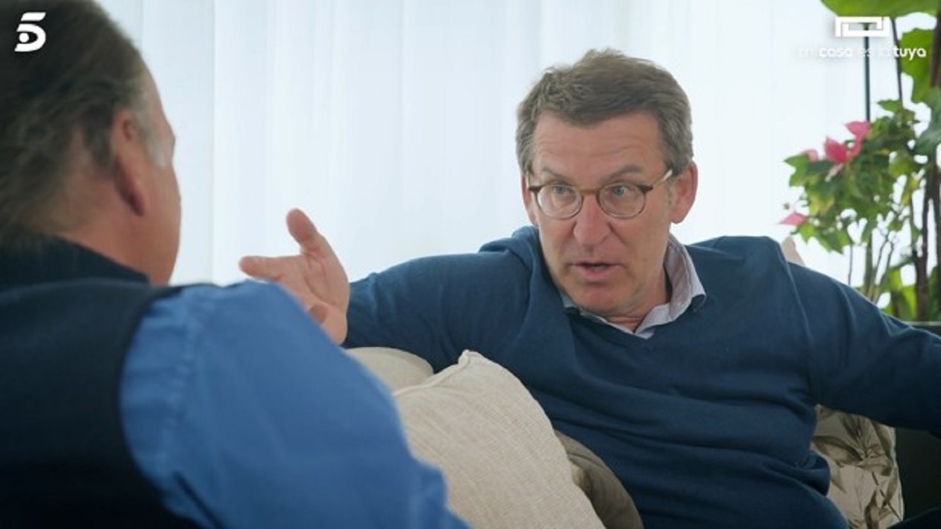Alberto Núñez Feijóo en 'Mi casa es la tuya'. Fuente: Telecinco.