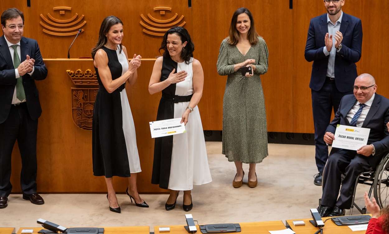 Una premiada coincide con el vestido de Letizia. EP