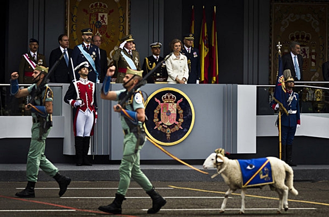 Resultado de imagen de Ejército español+iglesia+casta