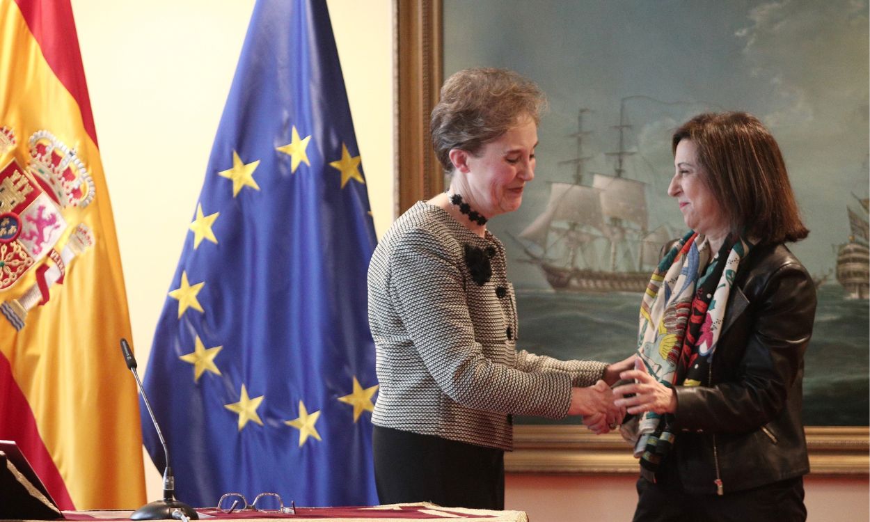 La directora del CNI, Paz Esteban, junto con la ministra de Defensa, Margarita Robles. Europa Press.