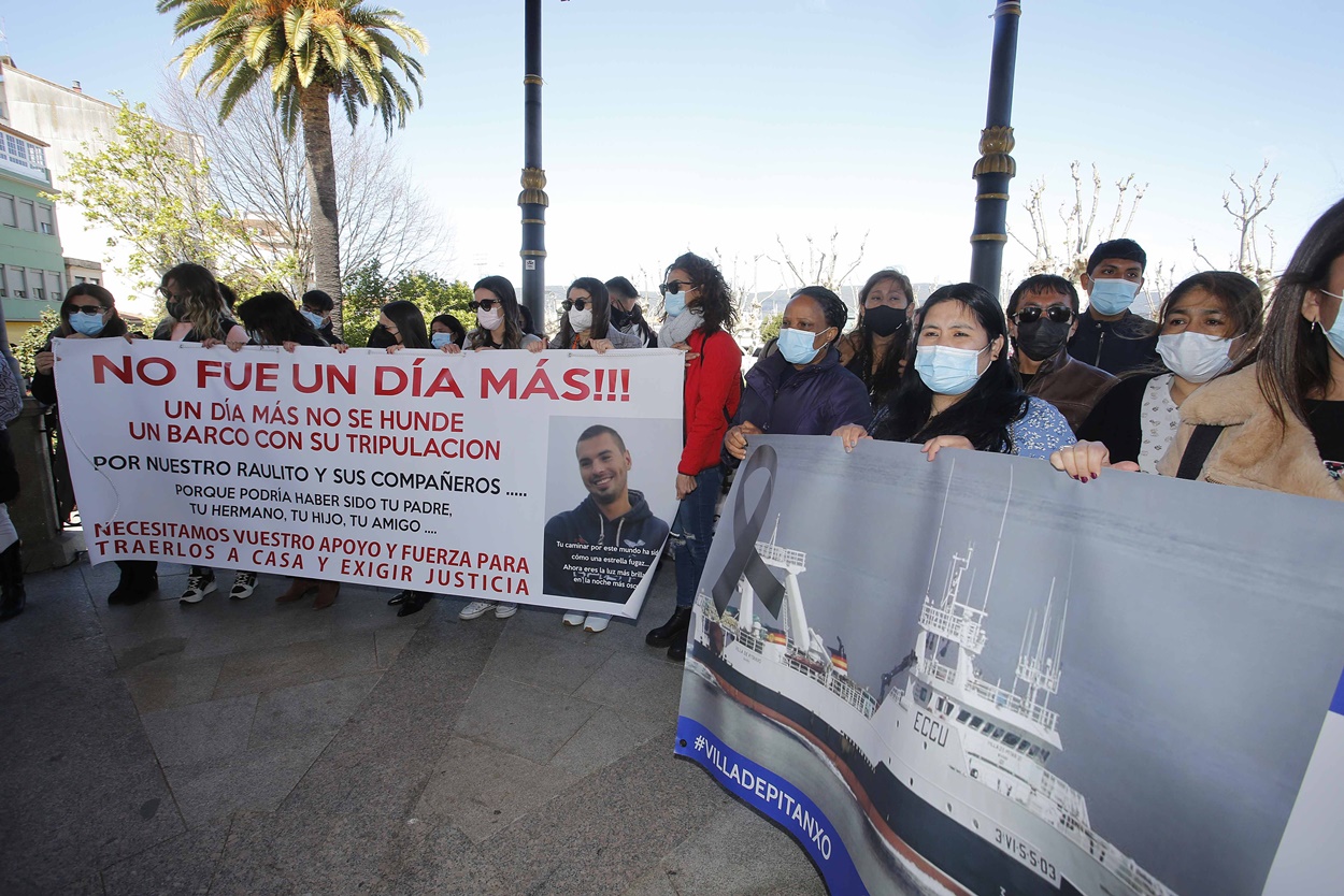 Imagen de una de las marchas de familiares de las víctimas del Villa de Pitanxo (Foto: Europa Press).