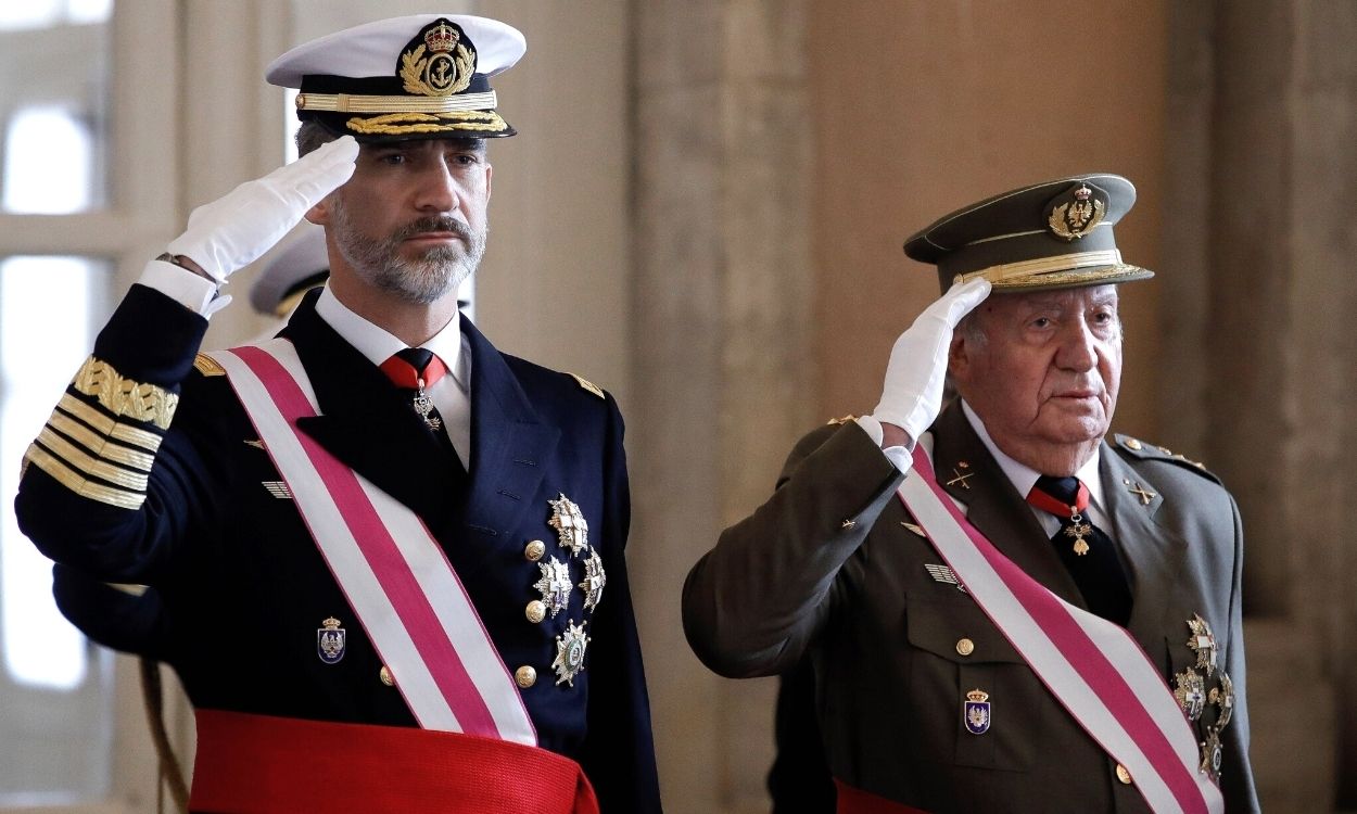 Felipe VI y Juan Carlos I en una imagen de archivo