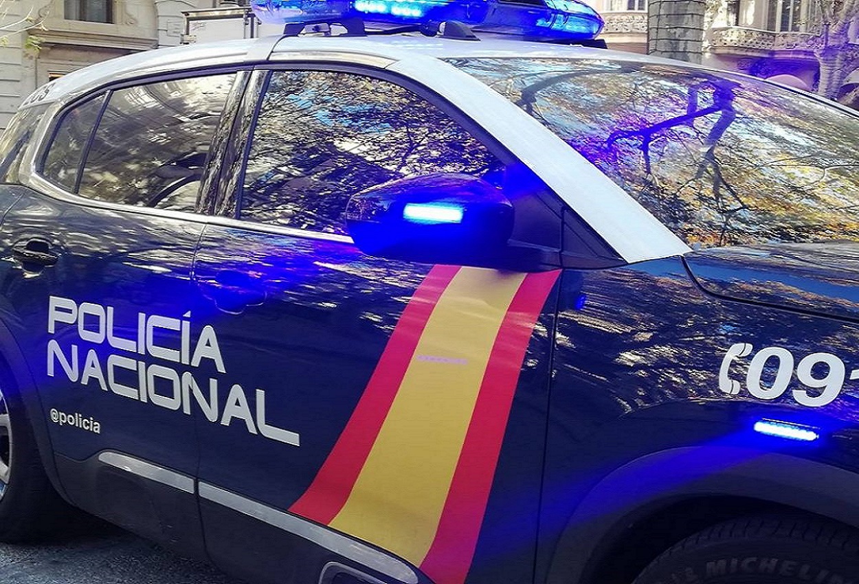 Un coche de la Policía Nacional en una imagen de archivo. EP