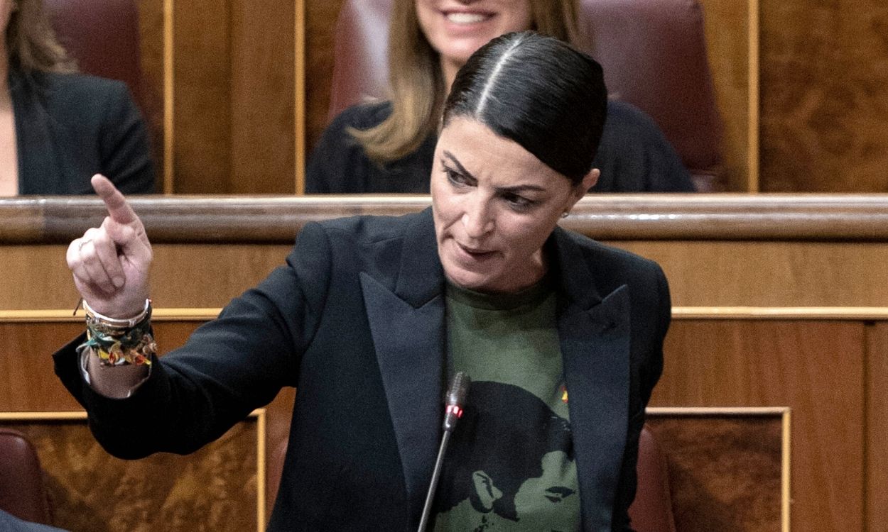 La candidata de Vox a la Presidencia de la Junta de Andalucía, Macarena Olona, en una sesión plenaria en el Congreso de los Diputados, a 25 de mayo de 2022, en Madrid (España). 