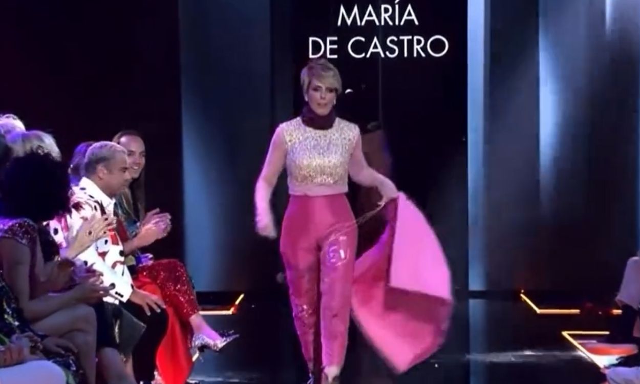 Rocío Carrasco coincide en el mismo programa con Ortega Cano y desfila en la 'Sálvame Fashion Week'