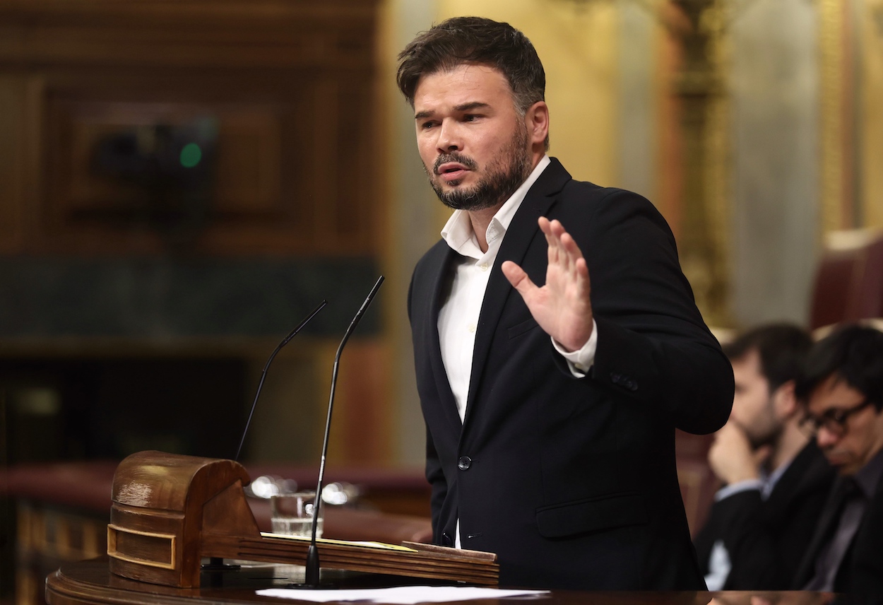 El portavoz de Esquerra Republicana (ERC) en el Congreso, Gabriel Rufián, interviene en una sesión plenaria en el Congreso de los Diputados