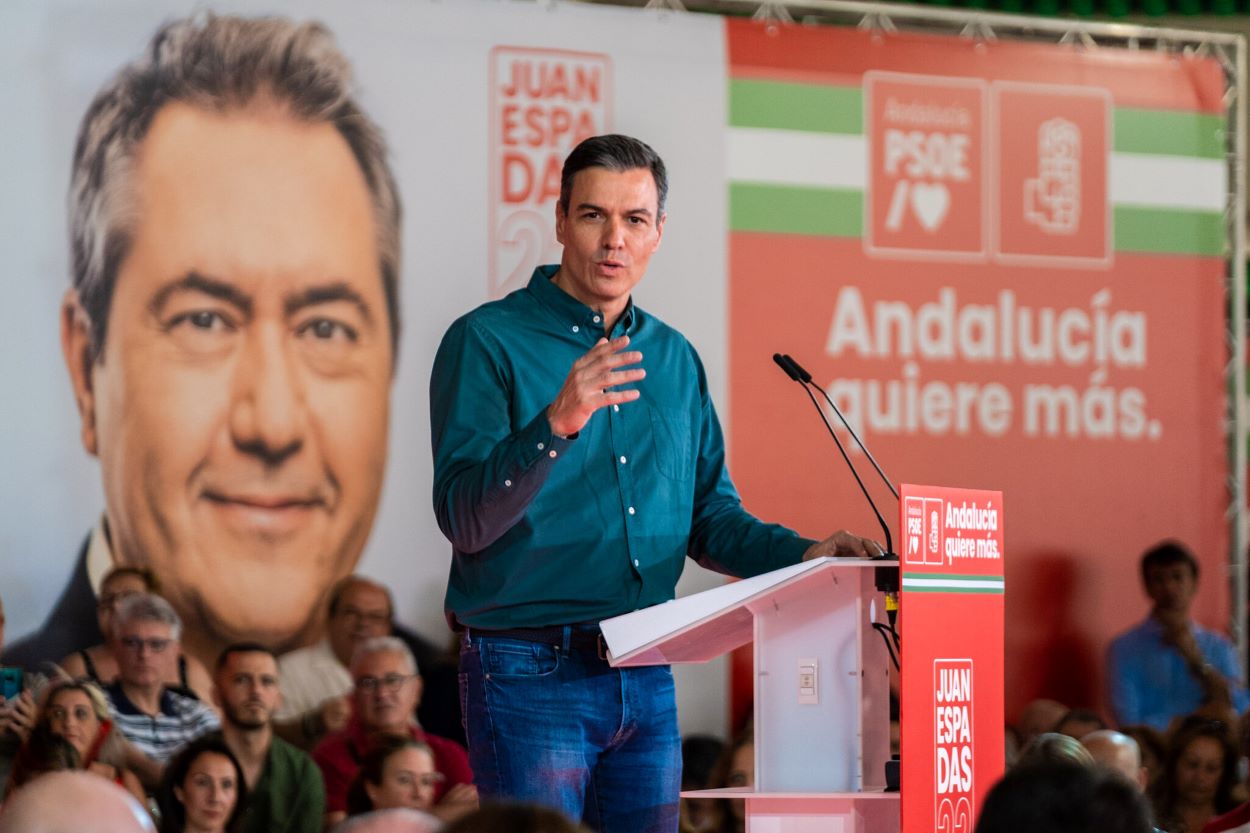 Pedro Sánchez, ayer en el mitin de Dos Hermanas. PSOE
