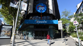 Fachada de la sede del PP, en el número 13 de la calle Génova. Fuente: Europa Press.