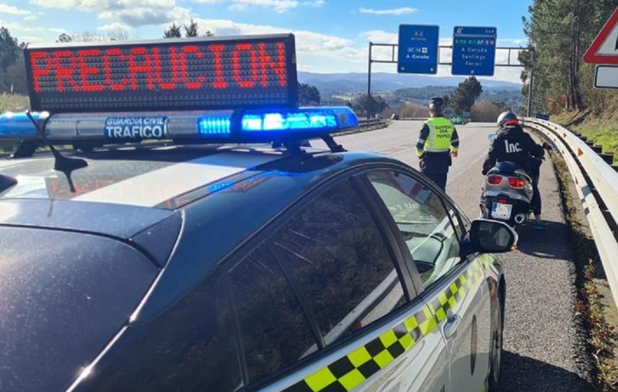 Imagen de archivo de un control de la Guardia Civil en Galicia (Foto: Europa Press).