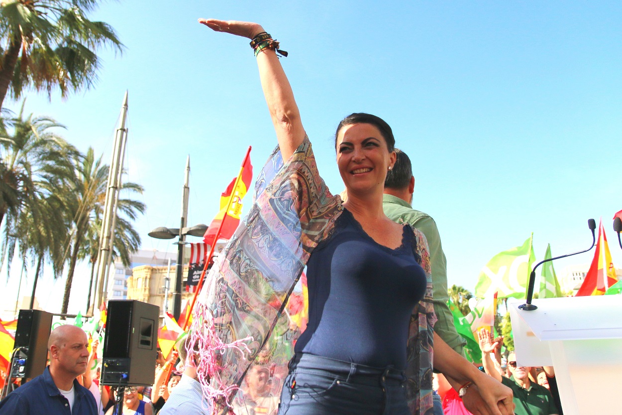 Macarena Olona, durante la campaña electoral andaluza en Granada. EP