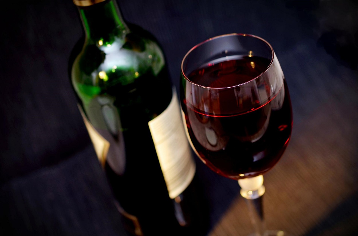Los mejores vinos baratos y refrescantes para el verano. Pixabay
