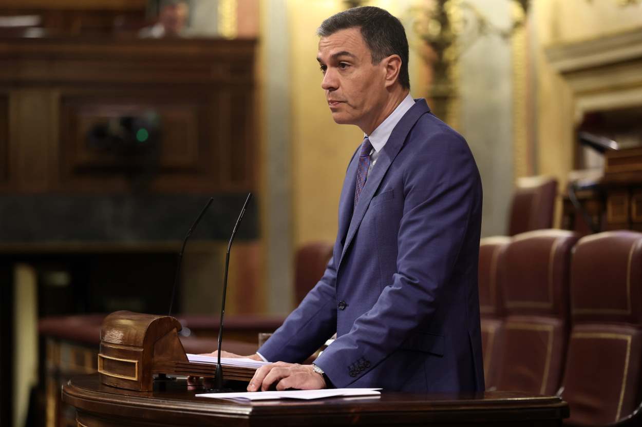El presidente del Gobierno, Pedro Sánchez, interviene durante una sesión plenaria, en el Congreso de los Diputados