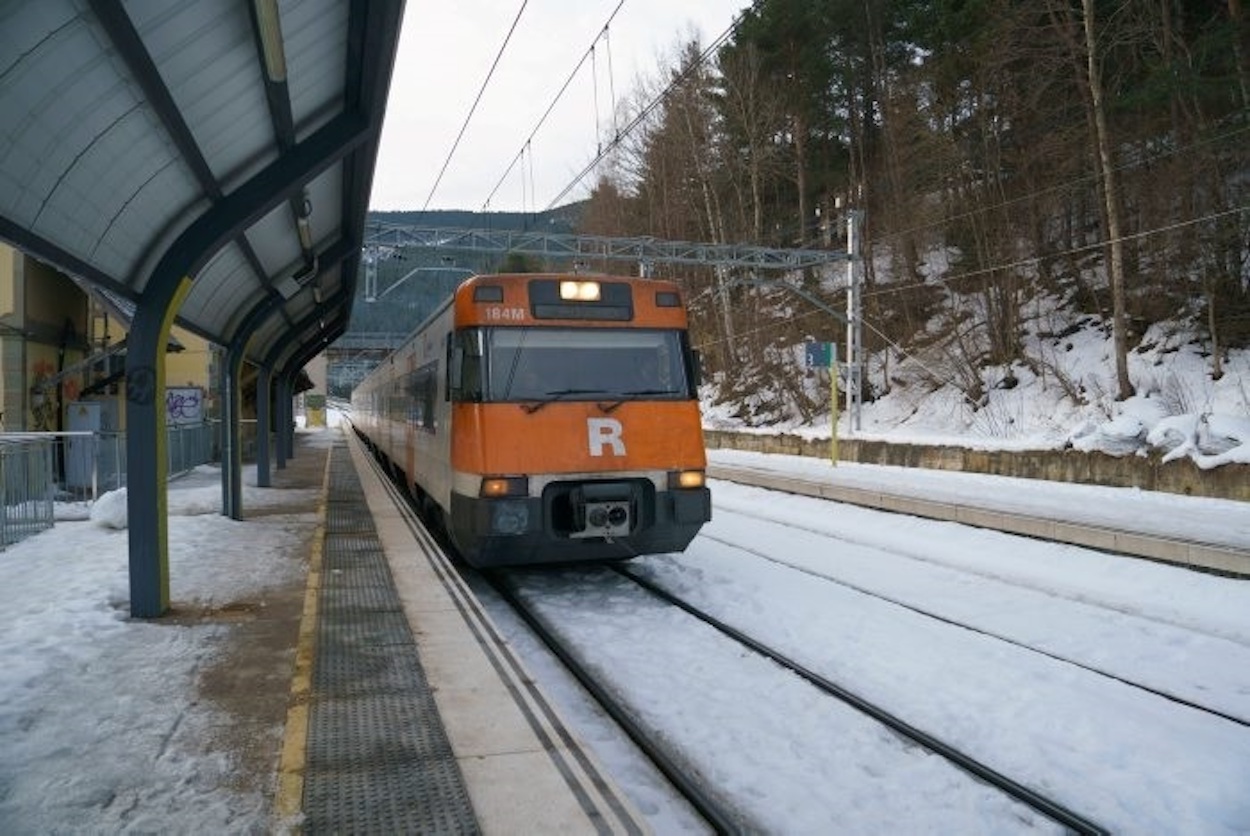 La Generalitat prolongará la suspensión del servicio de Rodalies durante todo el domingo. EP