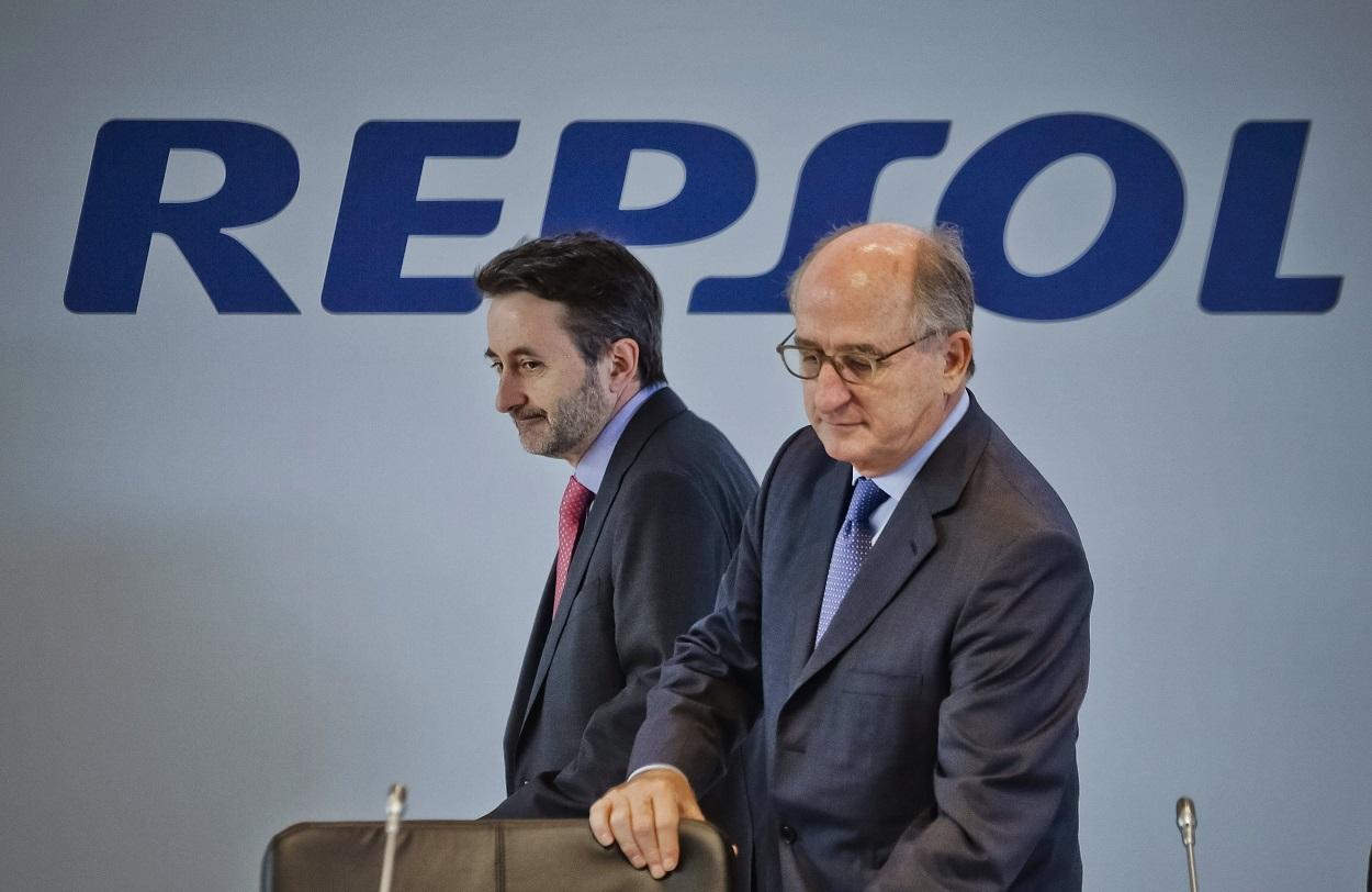 El presidente de Repsol, Antonio Brufau y el consejero delegado, Josu Jon Imaz