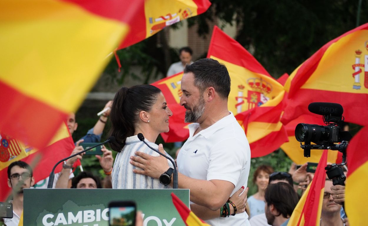 Macarena Olona y Santiago Abascal, en una imagen de archivo. EP