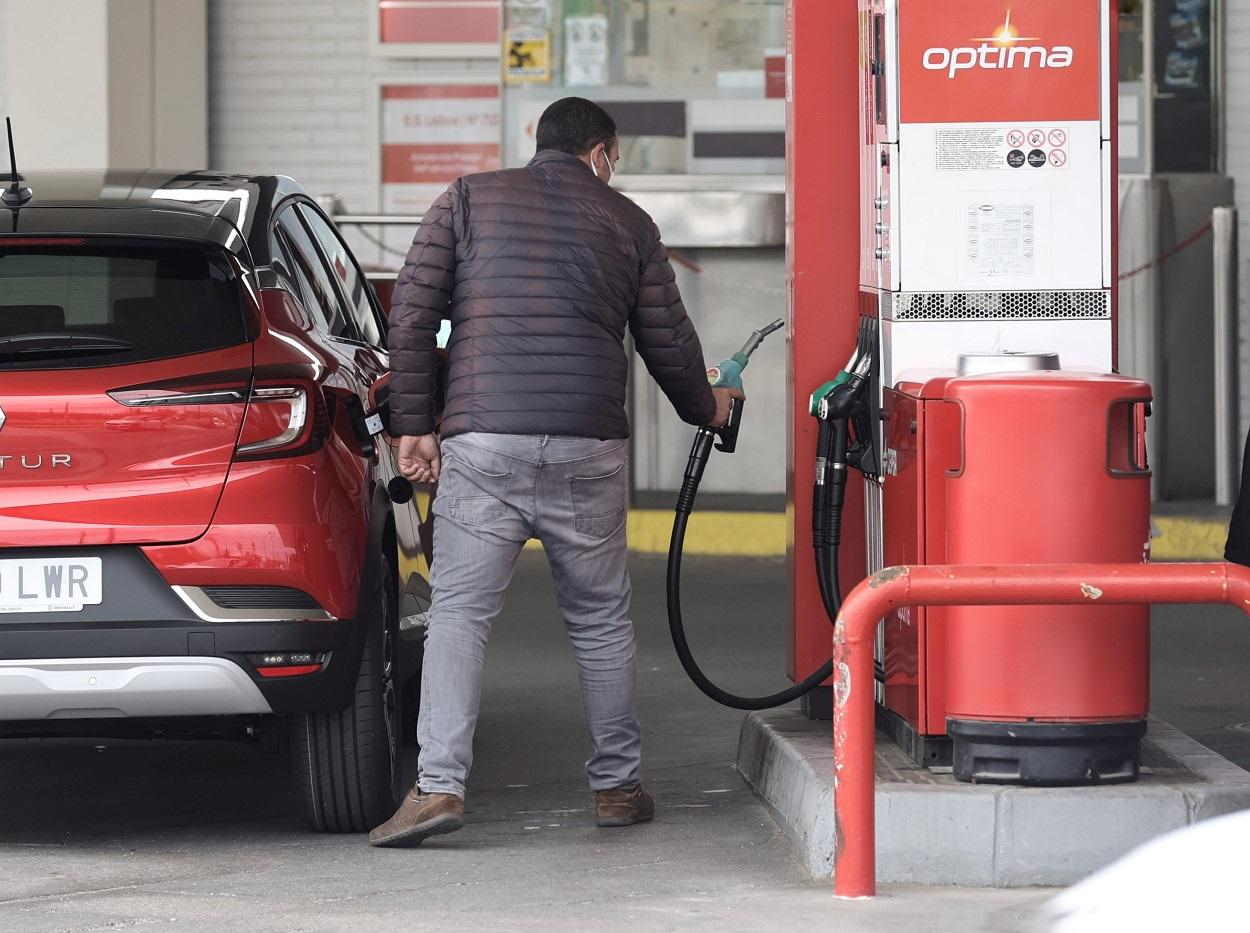 El FMI acusa las gasolineras españolas de haberse aprovechado de la bonificación del combustible