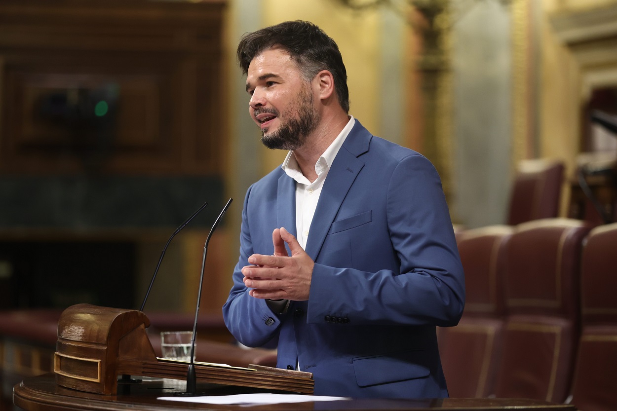 Rufián, muy contundente tras el boicot en el homenaje a las víctimas del 17-A: "No en mi nombre"