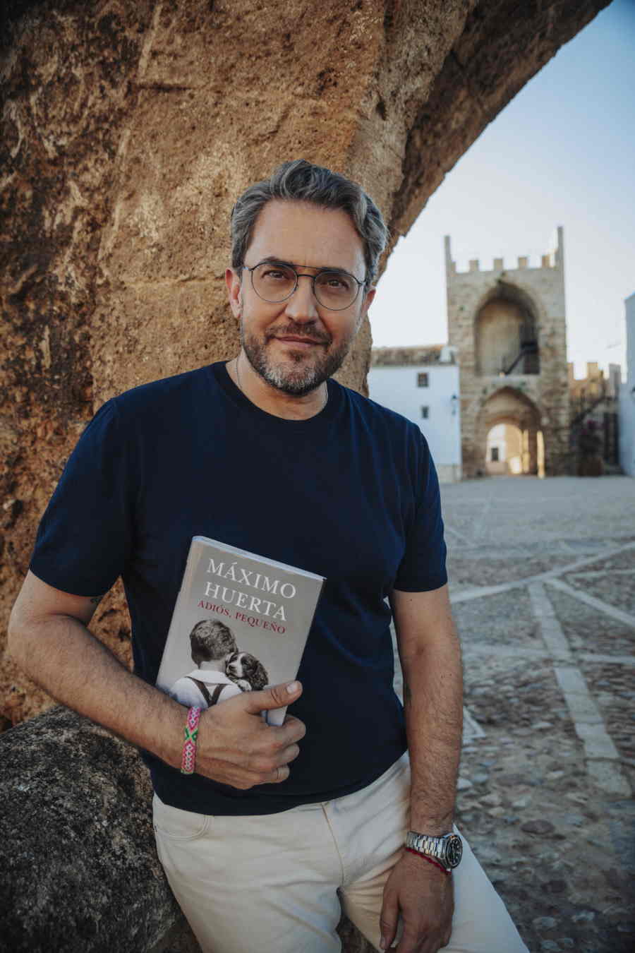 Máximo Huerta en Buñol, el pueblo donde creció y en el que vive con su madre la mayor parte del tiempo (Foto: Greg A. Sebastián)