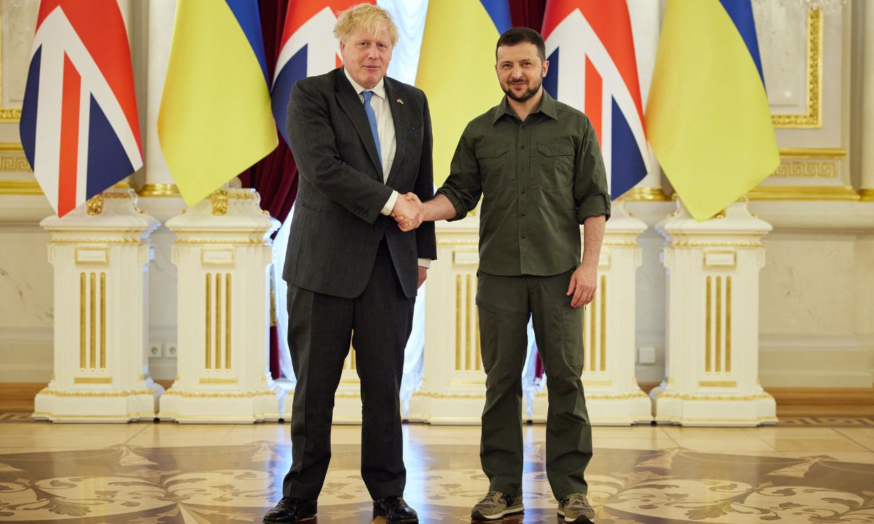 El primer ministro británico, Boris Johnson, y su homólogo ucraniano, Volodímir Zelenski, en Kiev. EP.