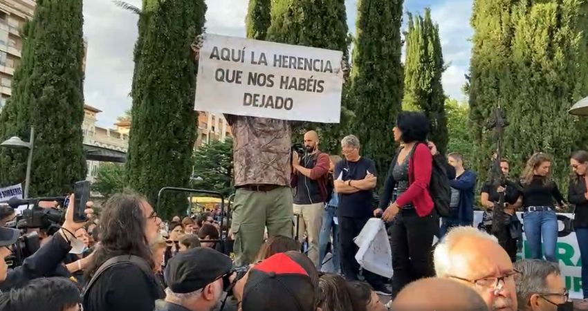 Protesta en Zamora contra Mañueco por la gestión de los incendios.