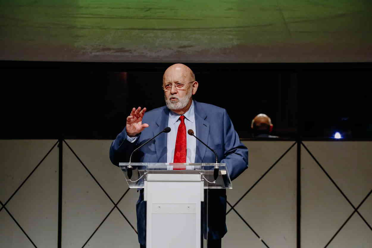 El presidente del CIS, José Félix Tezanos, en la presentación de su libro sobre el presidente del Gobierno, Pedro Sánchez. Europa Press.