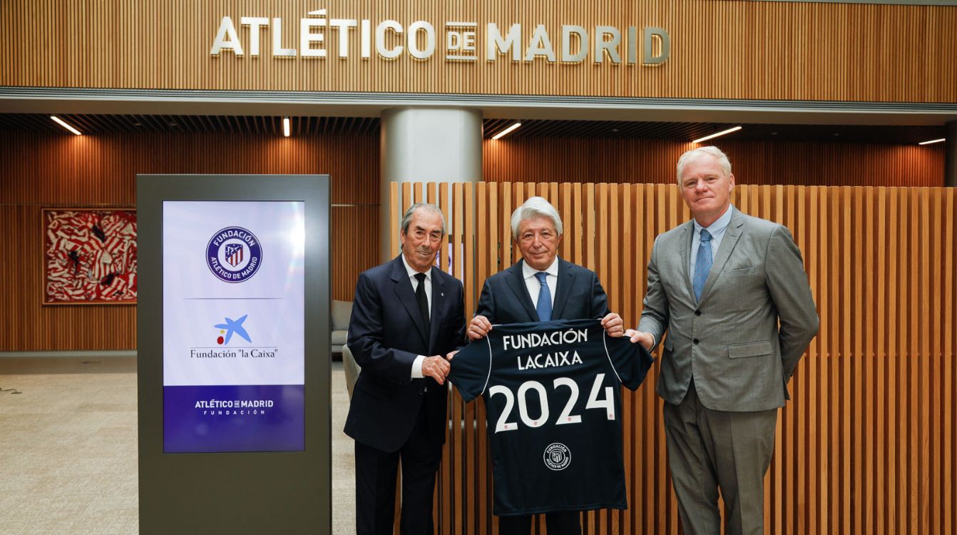 La Fundación “la Caixa” amplía su acuerdo con la Fundación Atlético de Madrid hasta 2024 para incentivar el deporte como herramienta de integración