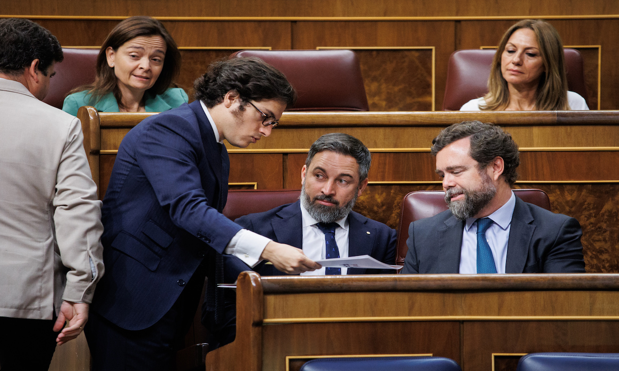El líder de Vox, Santiago Abascal, y el portavoz de Vox en el Congreso, Iván Espinosa de los Monteros. EP
