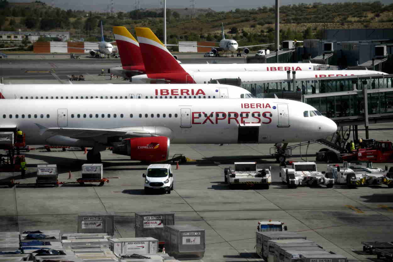 Aviones de Iberia, compañía aérea española . EP