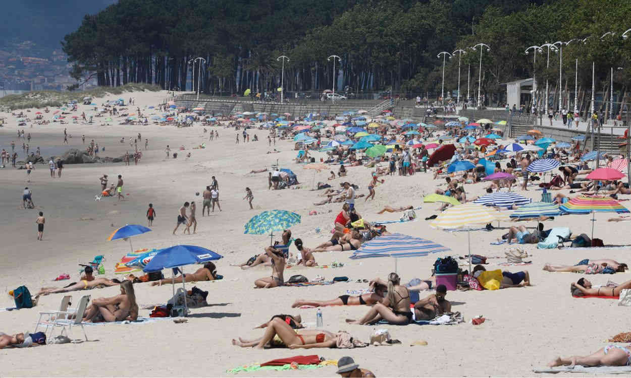 Nueve millones de turistas se dejan 11.000 millones de euros en España. EP.