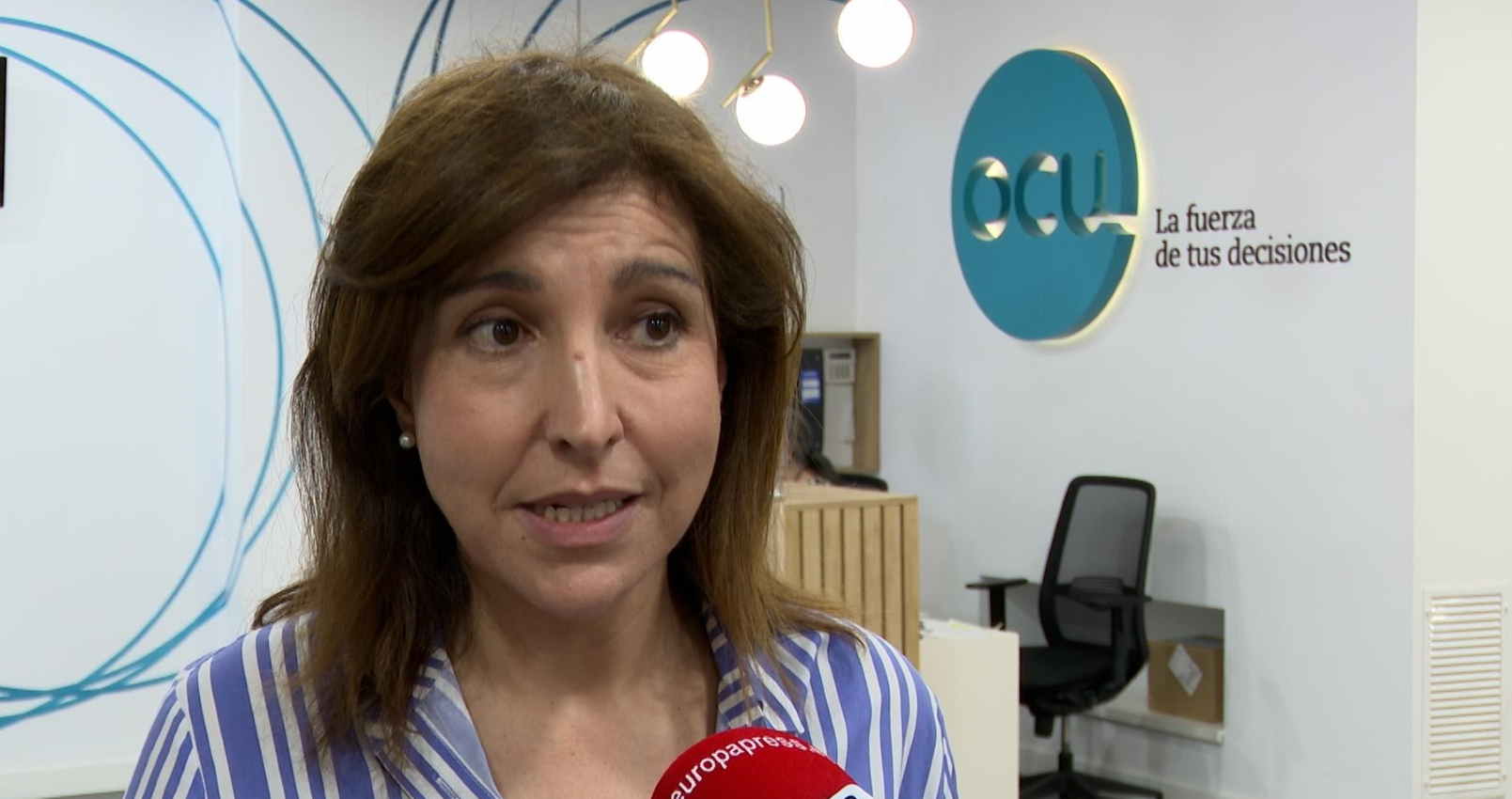 La directora de Comunicación de OCU, Ileana Izverniceanu.