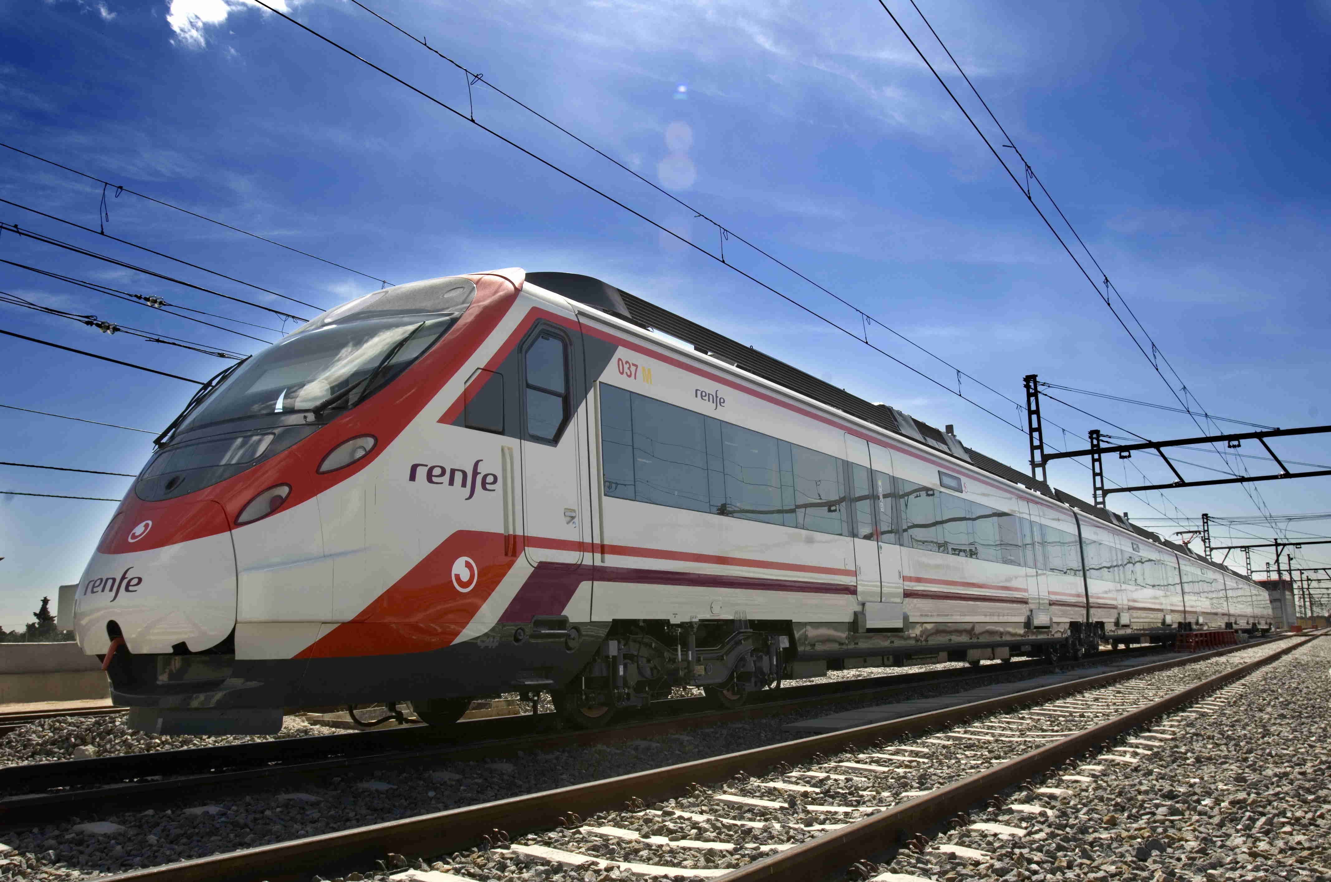 Los trenes de Cercanías tendrán wifi y espacios más amplios para bicicletas y carritos infantiles