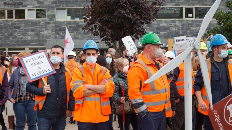 Imagen de una de las protestas llevada a cabo en noviembre del año pasado en la comarca de A Mariña lucense ante el cierre de empresas (Foto: Europa Press).