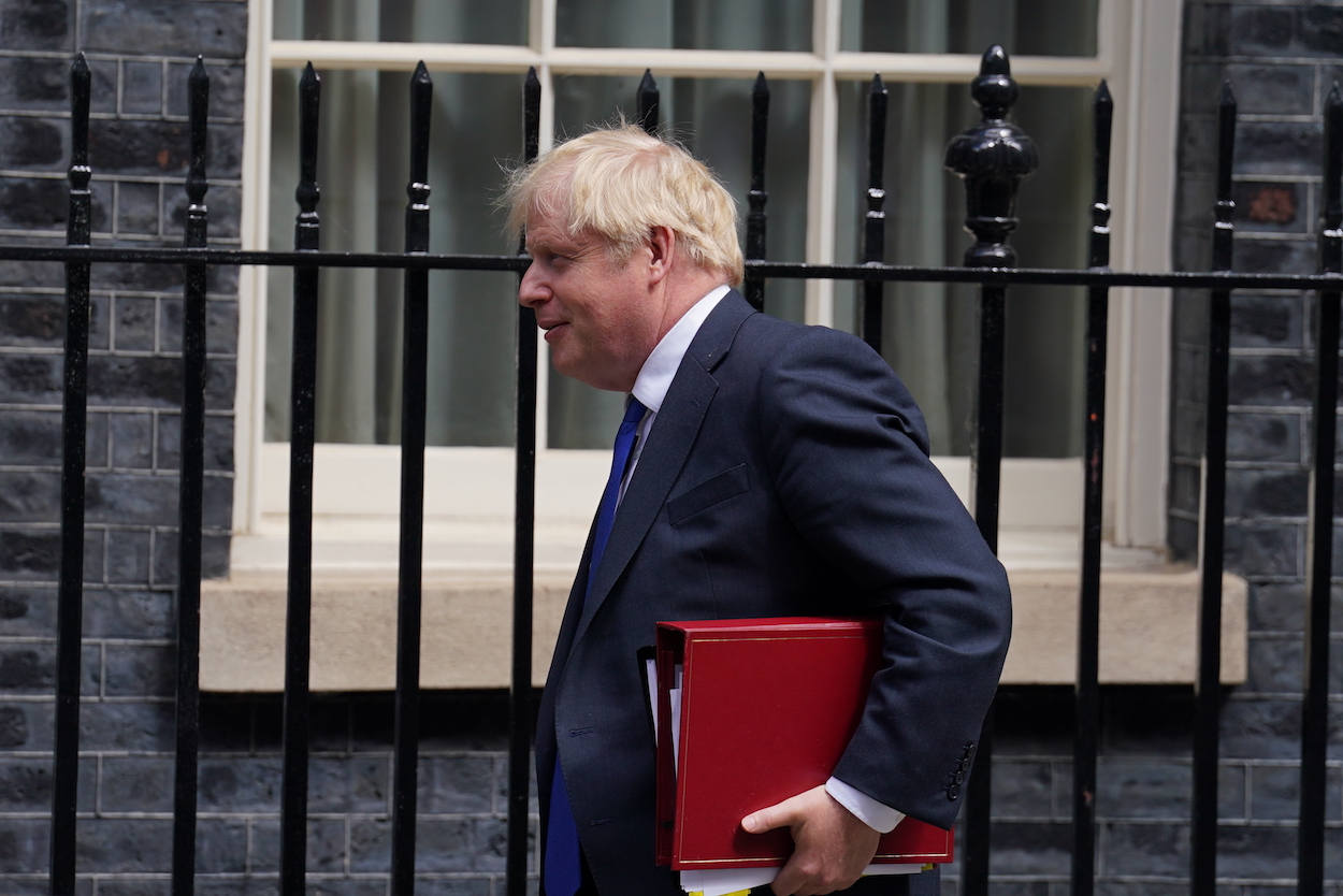 Miembros del Gabinete de Johnson acuden a Downing Street. EP