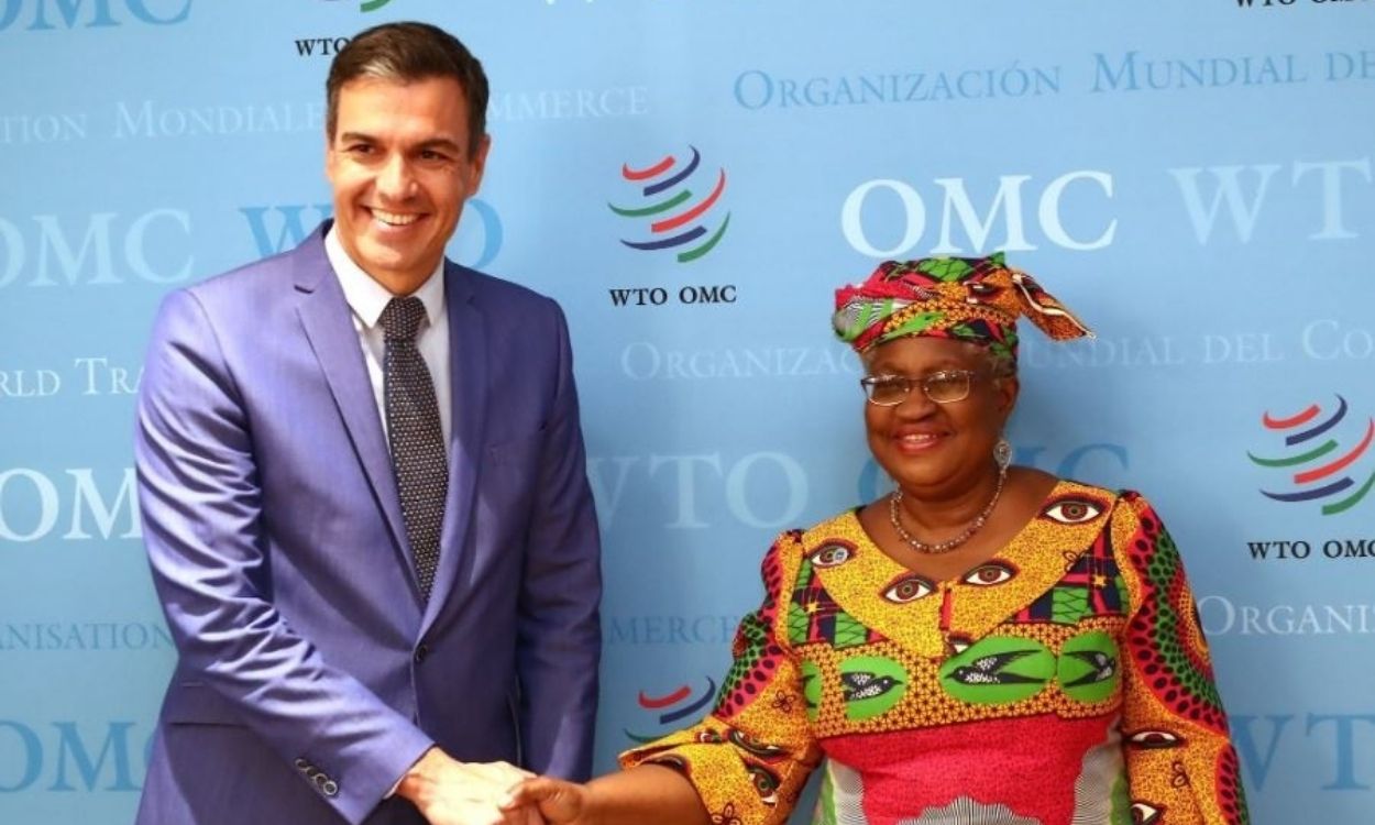 El presidente del Gobierno, Pedro Sánchez, se ha reunido en Ginebra con la directora general de la Organización Mundial del Comercio, Ngozi Okonjo Iweala.