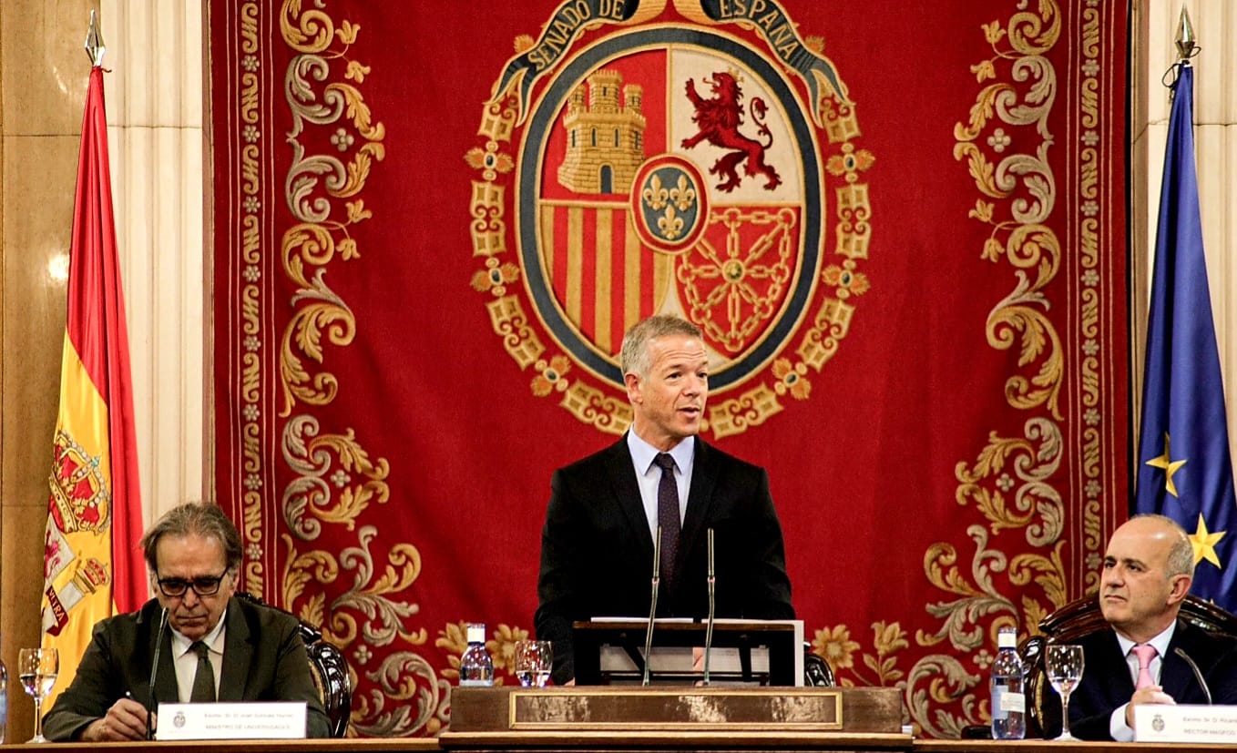 Ander Gil, durante un ACTO de conmemoración de los 50 años de la UNED. EP