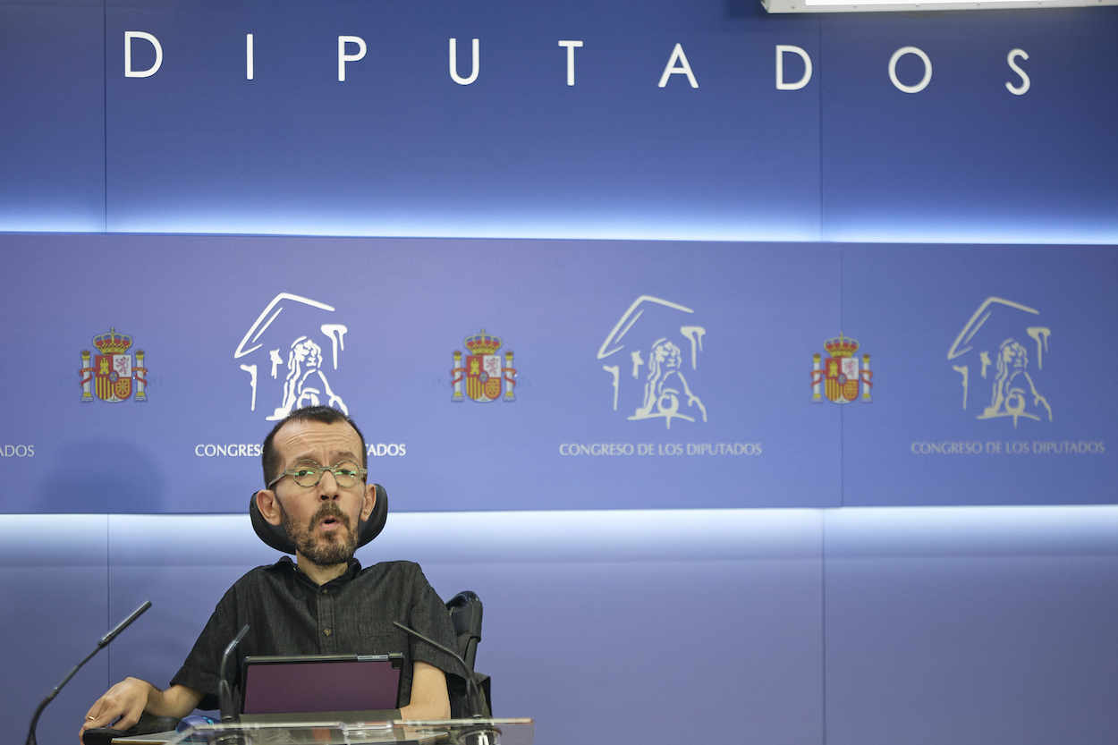 Echenique resume en tres letras el discurso de las derechas en el Debate sobre el Estado de la Nación