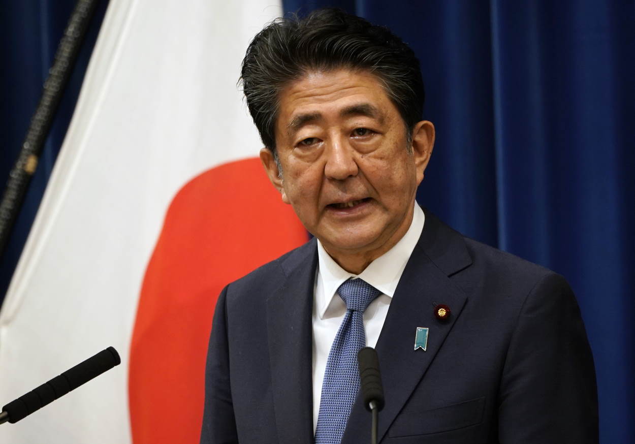 El ex primer ministro japonés, Shinzo Abe, en para cardiorrespiratoria tras recibir un disparo con una escopeta. EP/Archivo
