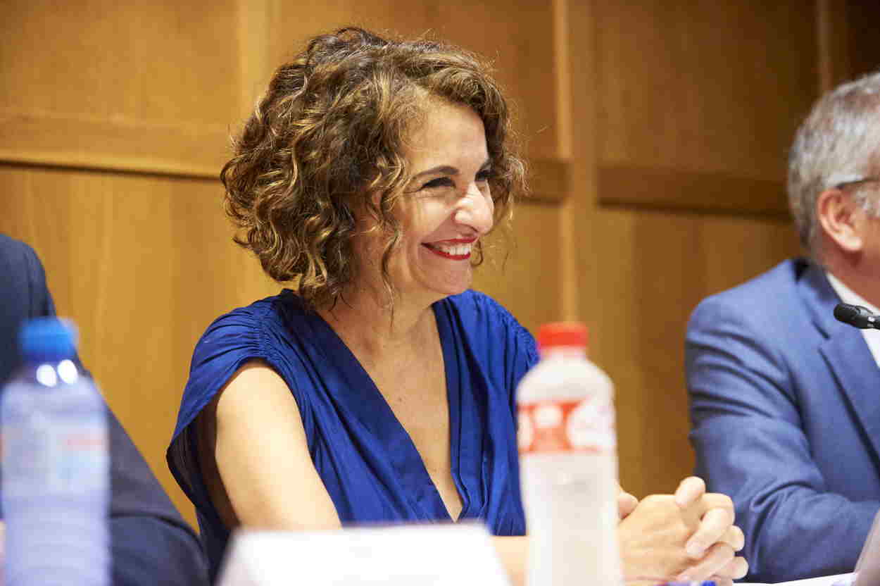 La ministra de Hacienda, María Jesús Montero, avanza las peticiones del cheque de 200 euros. Europa Press