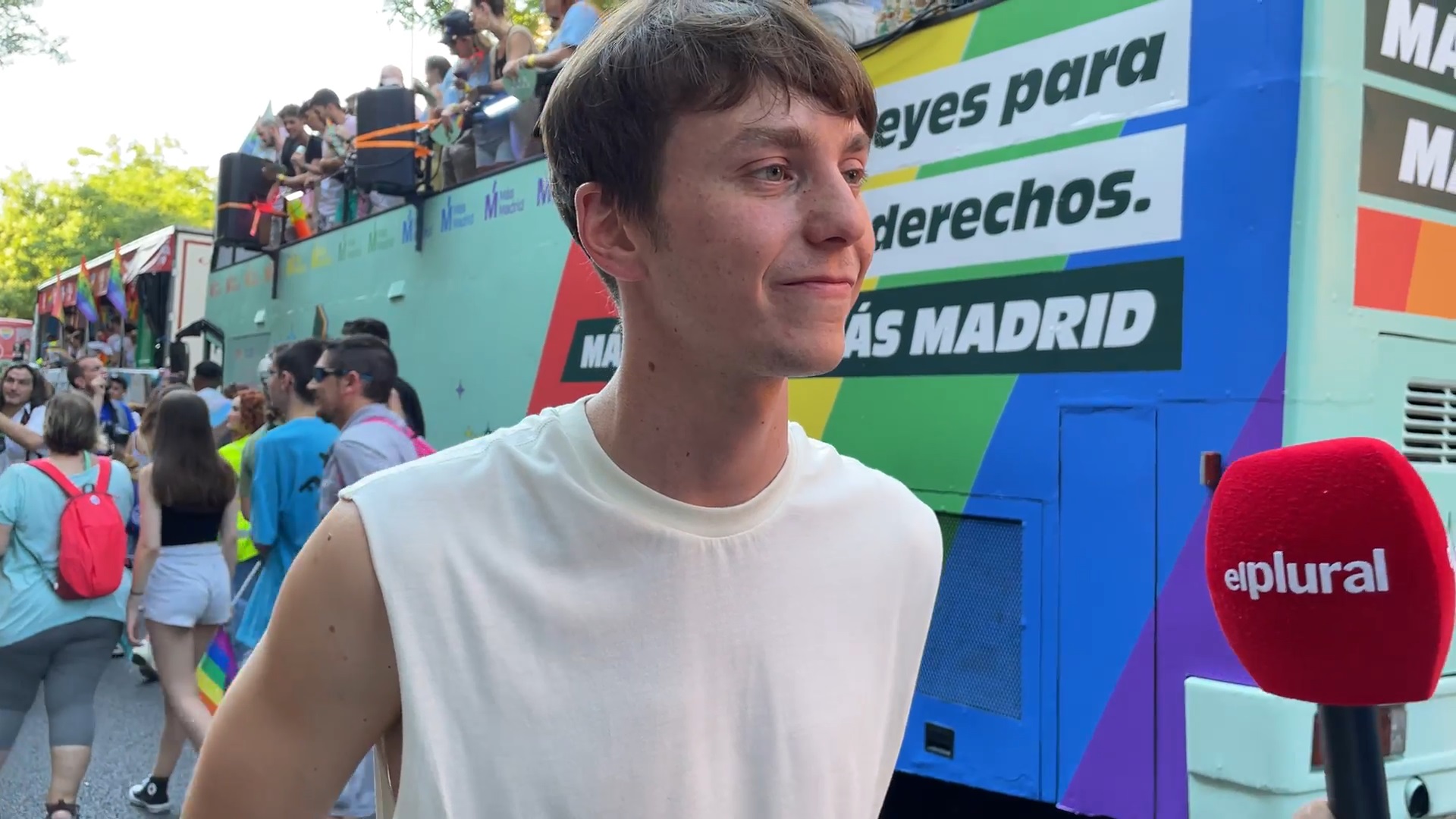Eduardo Rubiño, en la Manifestación del Orgullo LGTBI de 2022. ElPlural.com