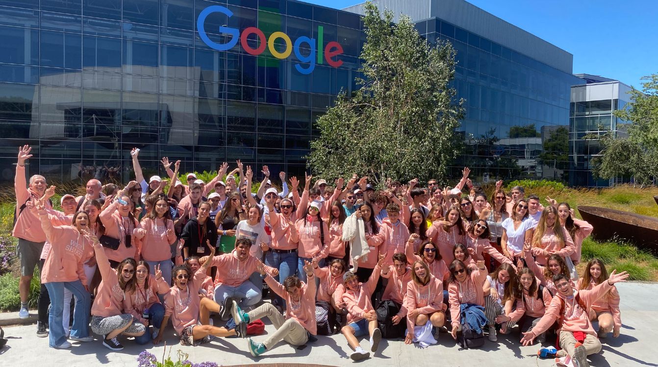 Visita a la sede de Google de los equipos ganadores del reto educativo de EduCaixa junto a Miquel Montoro