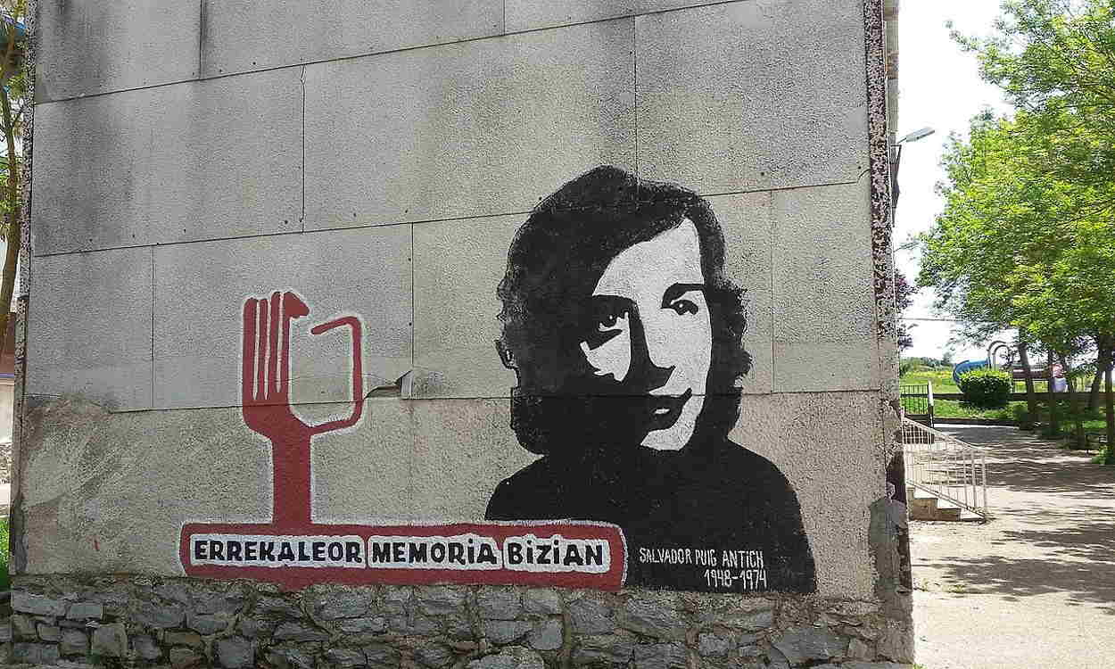 Mural dedicado a Salvador Puig Antich. Wikipedia.