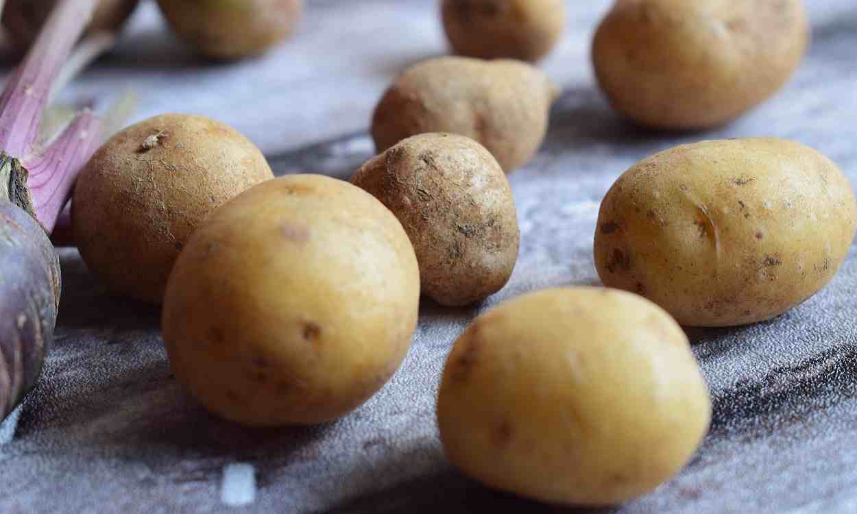 Truco definitivo para cocer patatas al microondas. Pexels