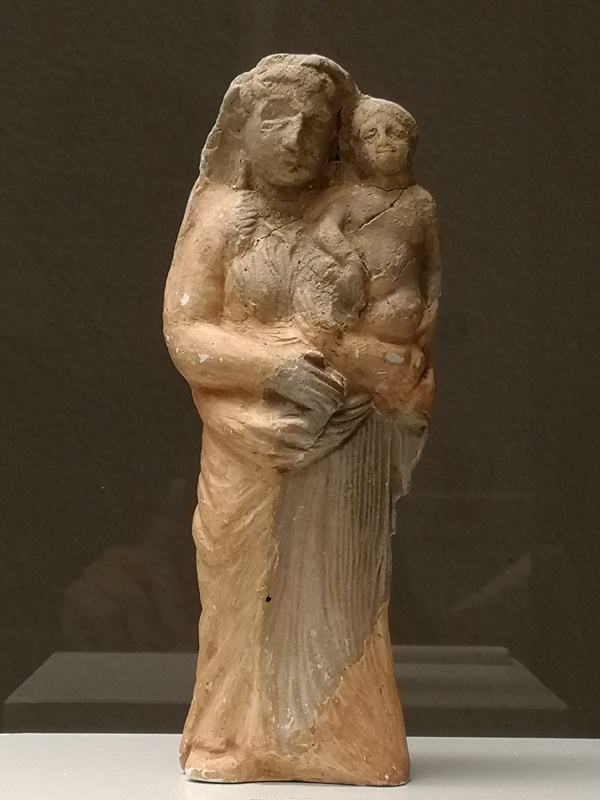 La figurilla de Astarté encontrada en La Algaida bien pudiera confundirse con la Virgen María