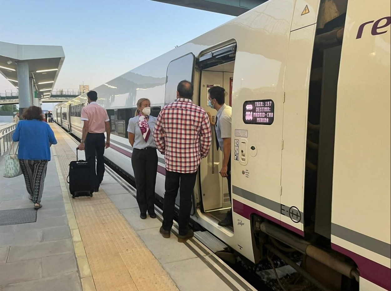 Nuevo tren Alvia en Extremadura. EP
