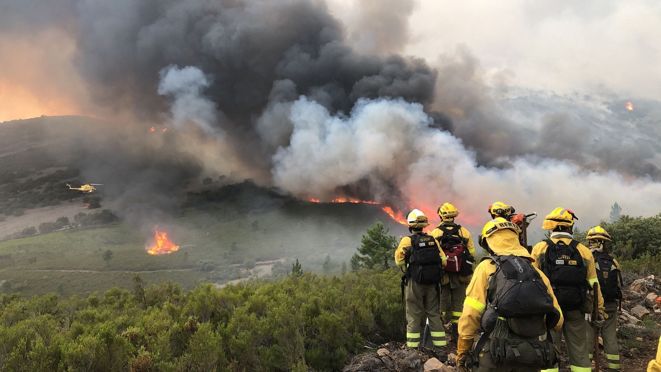 Incendio de Monsagro. (Foto @AT Brif)